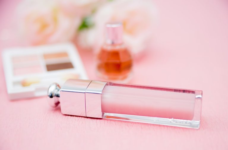 リップとアイシャドウシャドウ